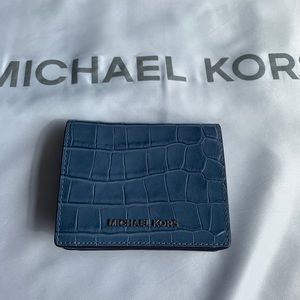 Michael Kors Mercer Bifold Carryall Card Case